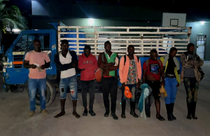 El Ejército atrapa a 7 indocumentados y apresa conductor haitiano en Duvergé