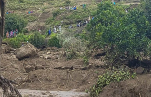 Un centenar de cadáveres recuperados tras deslizamiento de tierra en una aldea en Sudán