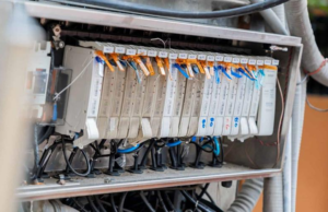 Edesur instala equipos que interrumpen servicio eléctrico ante manipulación de usuarios