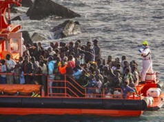 Doce niños entre las 40 víctimas del naufragio frente a las costas de Túnez, según la OIM
