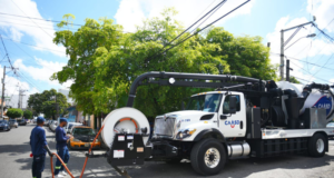 Caasd firma resuelve graves problemas del sistema sanitario con camiones hidrosuccionadores