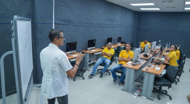 Infotep consolida oferta para periodistas enfocada en innovación, tecnología y comunicación digital